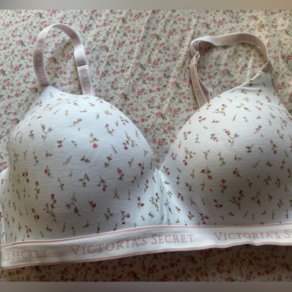 Victoria's Secret White and Pink Floral Bra